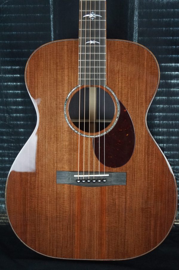 Huss & Dalton OM Custom Redwood Top / Indian Rosewood Back & Sides