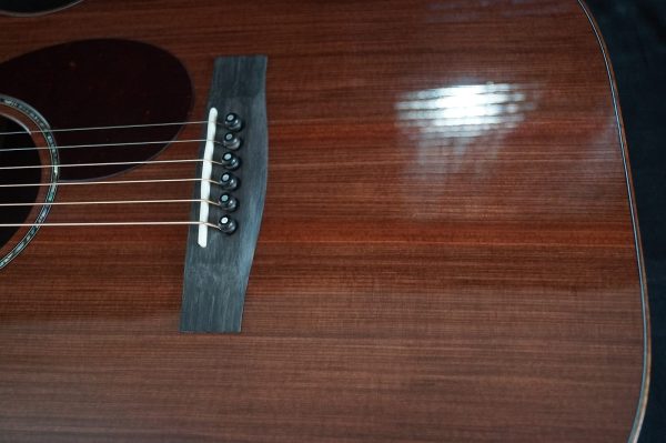 Huss & Dalton OM Custom Redwood Top / Indian Rosewood Back & Sides - Image 13
