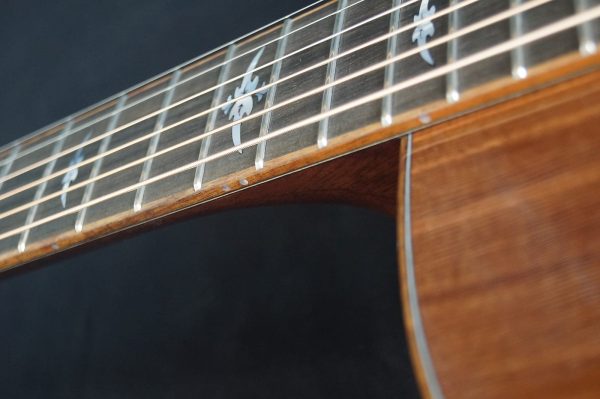 Huss & Dalton OM Custom Redwood Top / Indian Rosewood Back & Sides - Image 17