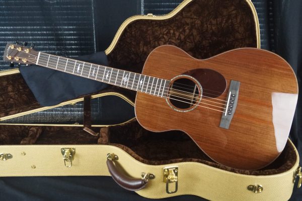 Huss & Dalton OM Custom Redwood Top / Indian Rosewood Back & Sides - Image 24