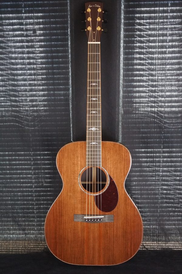 Huss & Dalton OM Custom Redwood Top / Indian Rosewood Back & Sides - Image 3