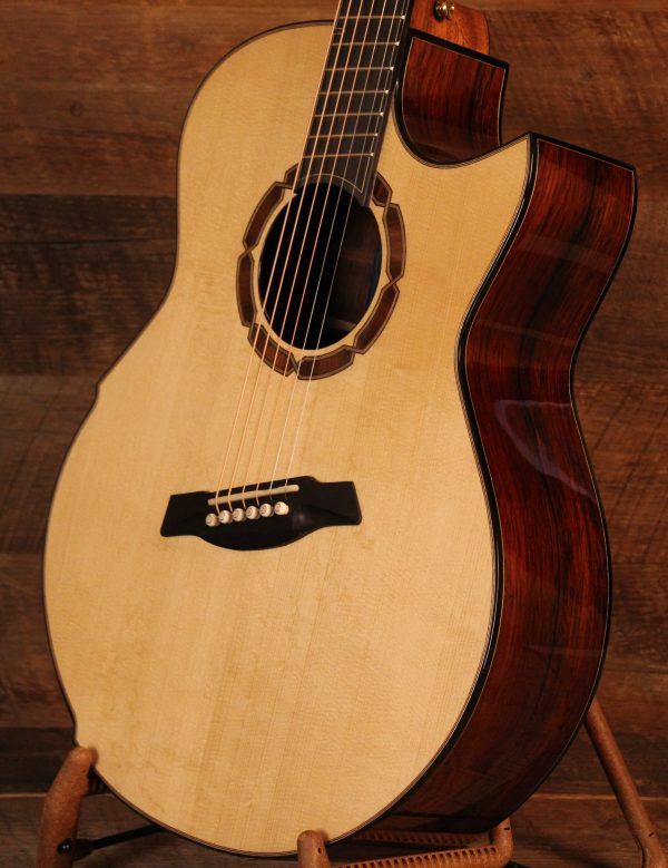 Hozen #16 Blue Label SJ Sitka Spruce/Mexican Cocobolo - Image 7