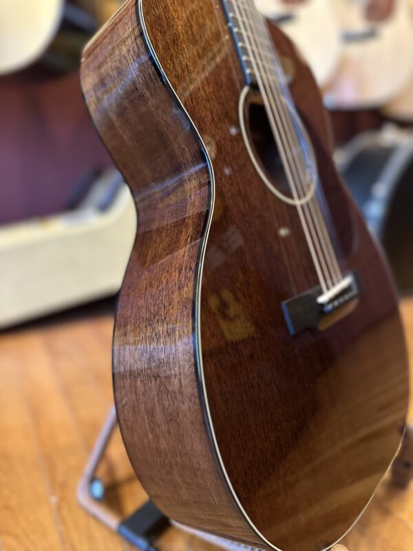 Bourgeois All Mahogany OO 'Hog Top' - Image 4